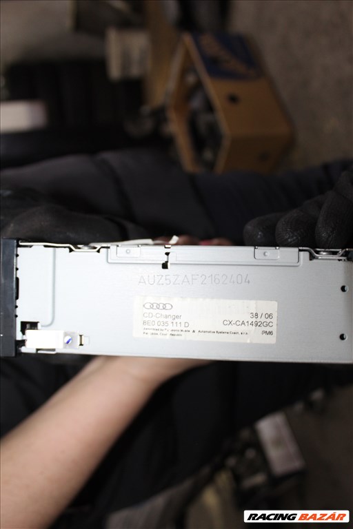 Audi A4 B7  CD tár  8E0035111D 2. kép