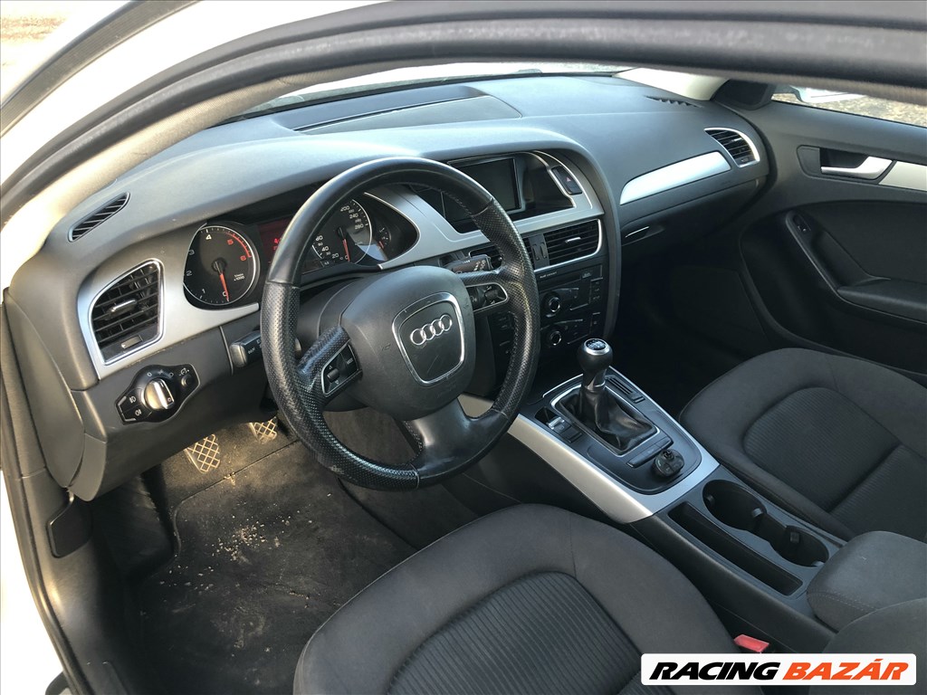 Audi A4 B8 2011 2.0 tdi CAGC motorkódos autó, minden alkatrésze eladó! 10. kép