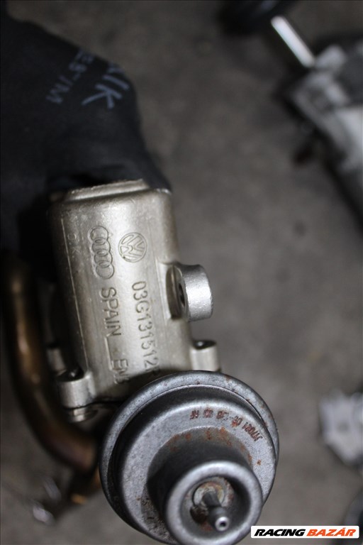 Audi A4 B7 2.0D  EGR hűtő  03G131512R 2. kép