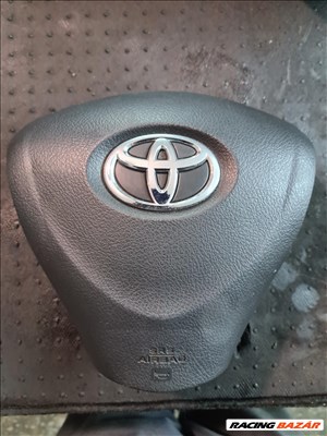 TOYOTA AURIS Kormánylégzsák