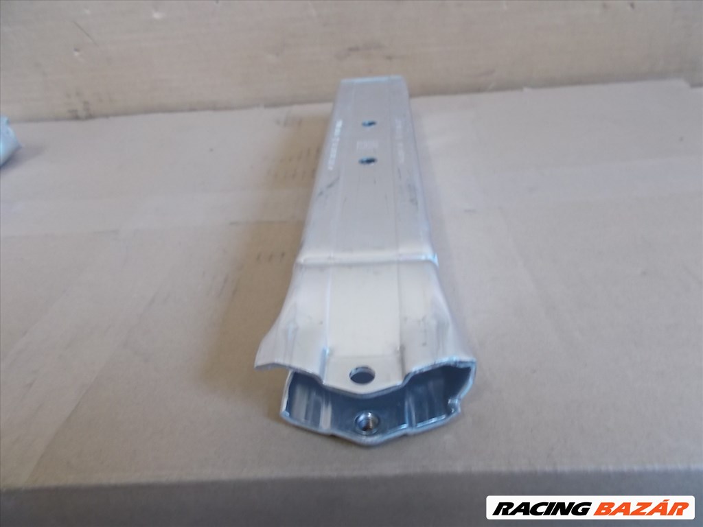 BMW 1-ES F40 2-ES F44 jobb első alsó bak 2020- 51117459892 2. kép