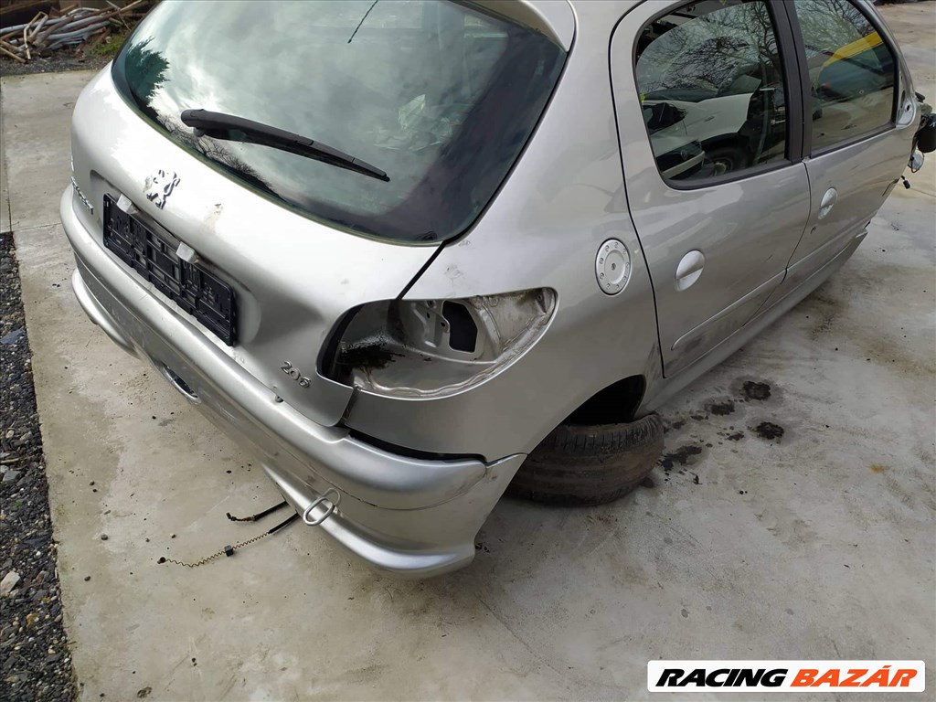 Peugeot 206 Ajtó ezüst Ajtó 5 ajtós szürke Peugeot 206 Ajtók 4. kép