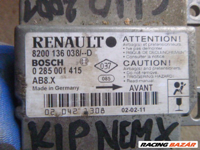 Renault Clio II LÉGZSÁKINDITÓ CSATLAKOZÓVAL 8200 136 038/ D 0285001415 5. kép