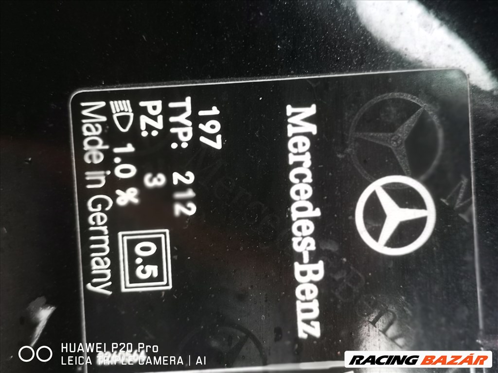 Mercedes E-osztály W212 motorháztető 197 színkód 2. kép