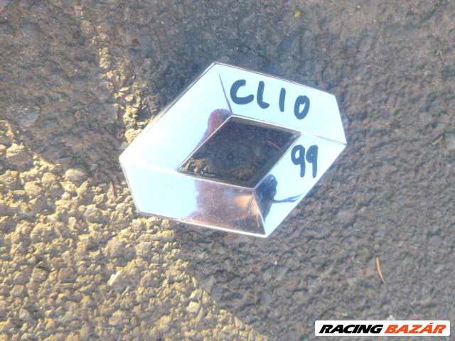 Renault Clio II 2000 géptető embléma  7700849690 1. kép