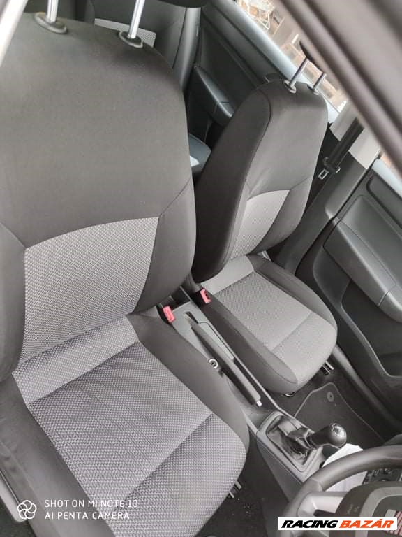 Seat Toledo 2013 évjárat 1.6 CR TDI bontott alkatrészei 6. kép