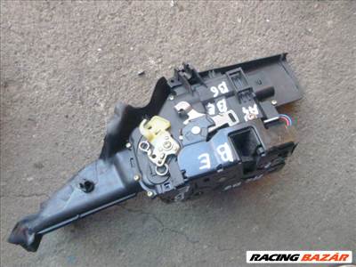 Audi A4 B6   2004 BAL ELSŐ ajtózár szerkezet 