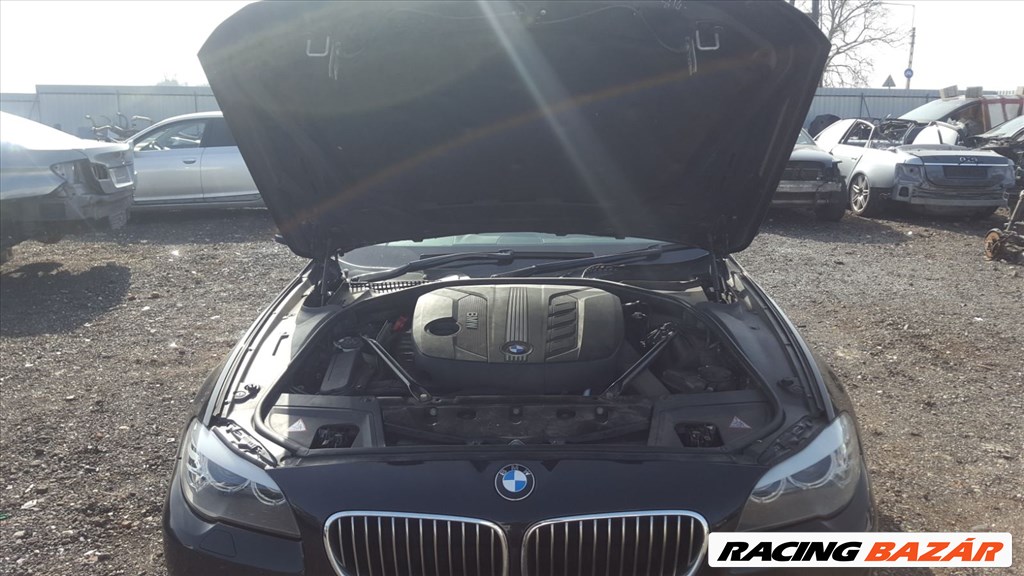 BMW F10 minden alkatrésze bontva eladó 13. kép
