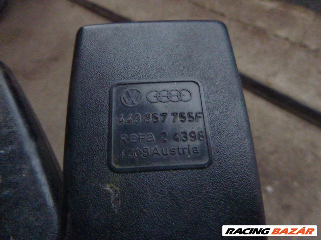 Audi 100 (C3 - 44) , szivar első övcsatt 3. kép