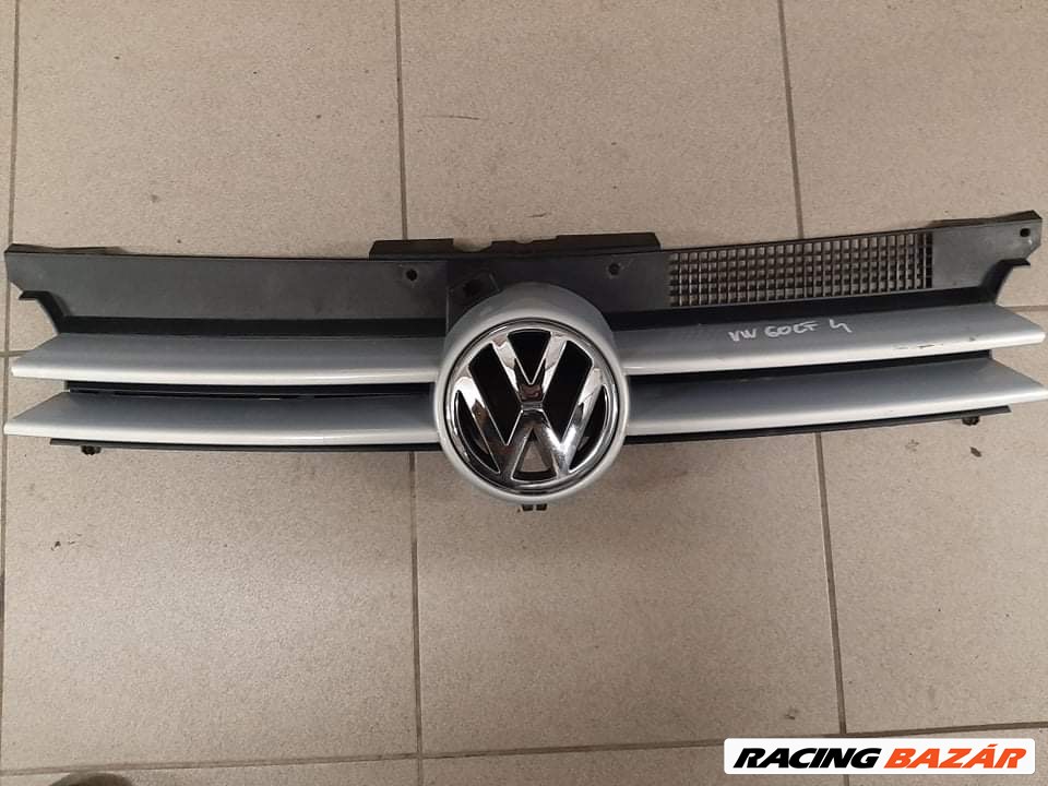 Volkswagen Golf IV. díszrács 1. kép