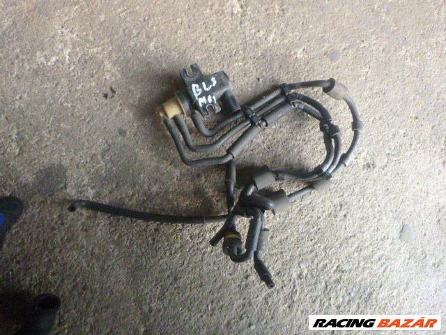 Volkswagen Touran I 1.9 TDI 1,9 BLS, Turbó nyomás szabályzó 1K0906627A csövekkel  4. kép