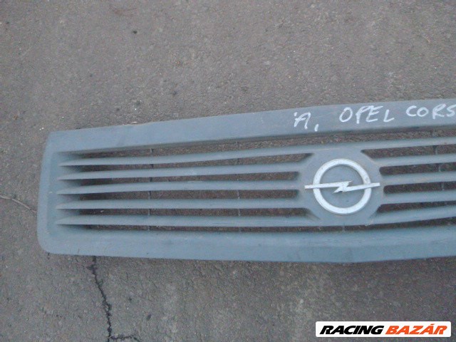 Opel Corsa A hűtőrács  GM90291105 2. kép