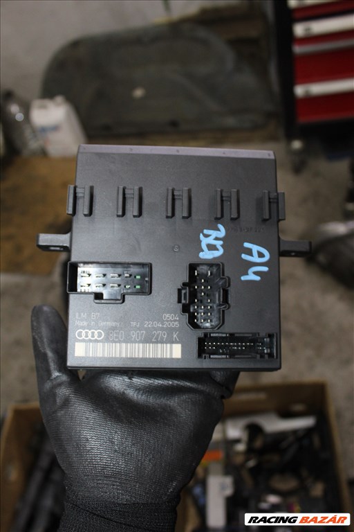 Audi A4 B7 2.0D  komfort modul  8E0907279K 1. kép