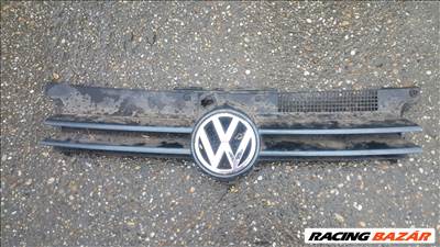 Volkswagen Golf 4 gyári díszrács emblémával együt eladó! 1J0853655
