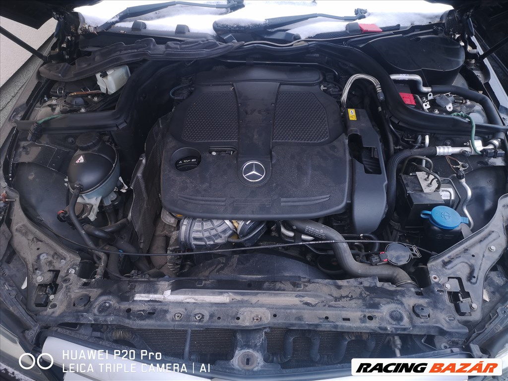 Mercedes C 350 CGI blueefficiency motor  1. kép