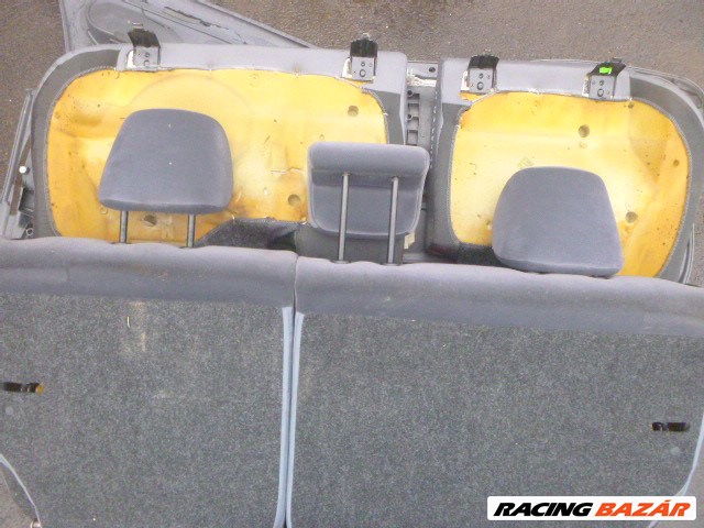 Renault Clio II 99, 5 ajtós hátsó fejtámlás üléssor  4. kép