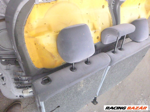 Renault Clio II 99, 5 ajtós hátsó fejtámlás üléssor  6. kép