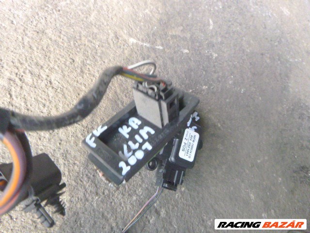 Ford Ka 2001 klímás fűtő ellenállás, fűtés lapát állító motor, vezetékkel 3. kép