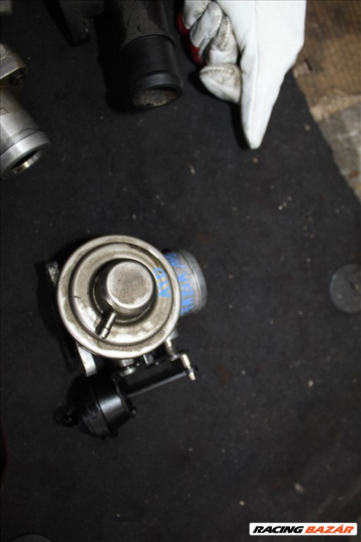 Skoda Fabia (1st gen) 1.9D  EGR szelep 038131501M 1. kép