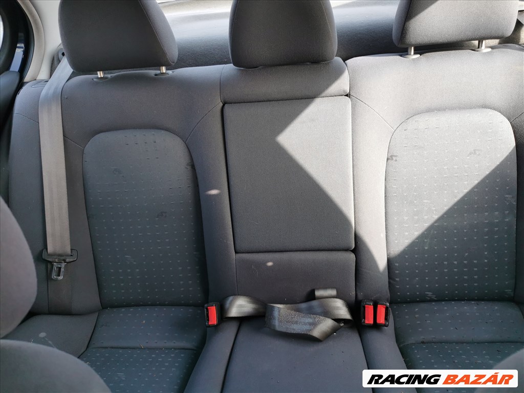 Seat Toledo (2nd gen) 1.9 TDI karosszéria elemek LB5N színben eladók 9. kép