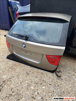 BMW 3-as sorozat  E91 csomagtérajtó facelift 