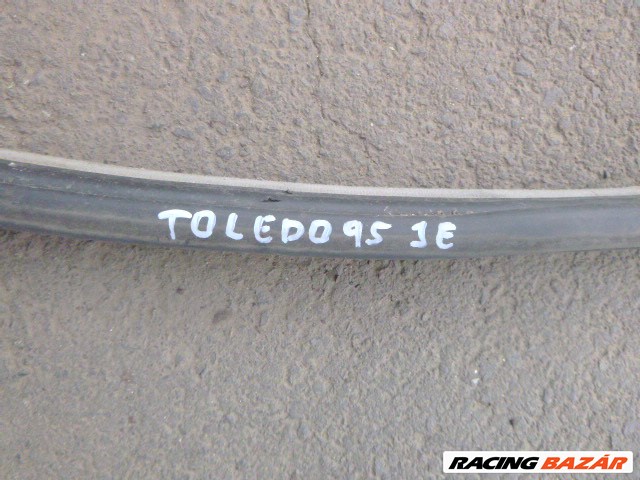 Seat Toledo (1st gen) 1997 JOBB ELSŐ ajtó gumikéder  2. kép