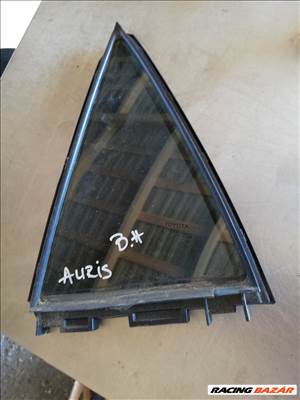 Toyota Auris 2008 bal hátsó háromszög ablak