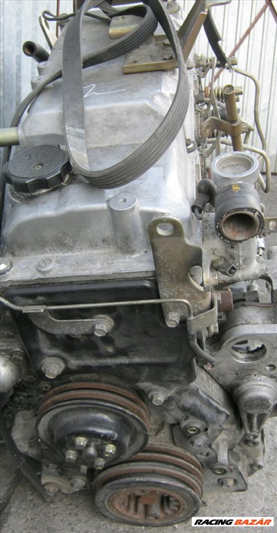 Mitsubishi Pajero (3rd gen) 3.2 Di-D 4M41 motor  2. kép