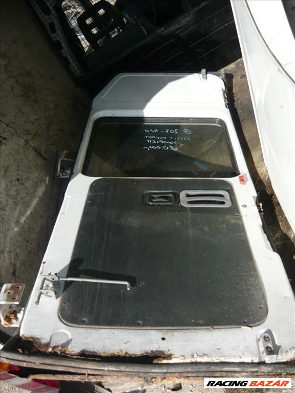 ajtó hátsó és tolóajtó Mercedes kisteher 207-410 3. kép
