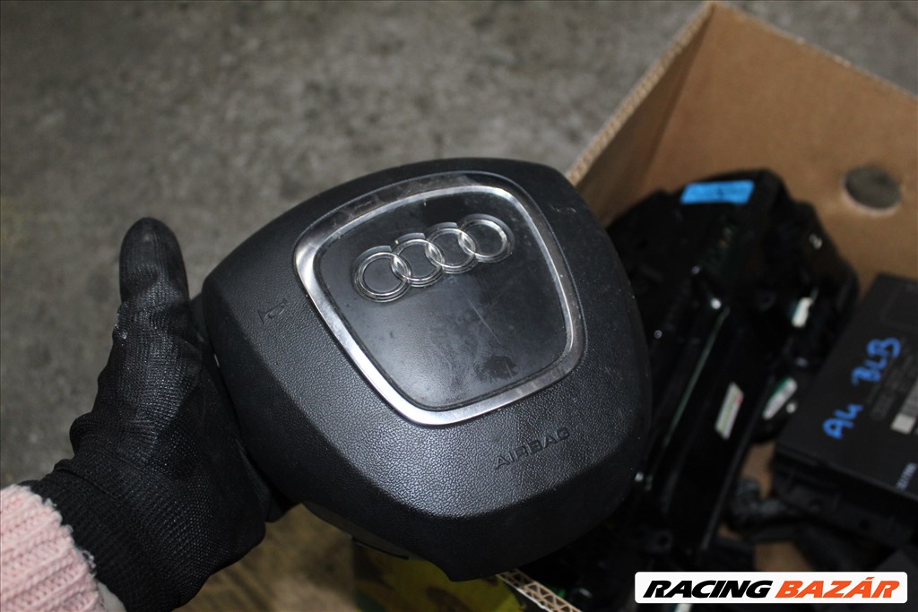 Audi A4 B7  kormánylégzsák 8E0880201DE 1. kép