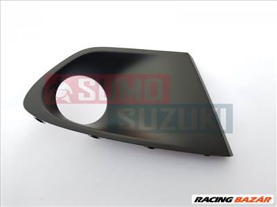 Suzuki Baleno Ködlámpa takaró Jobb ködlámpáshoz Suzuki Indiai Gyári Termék! 71751M68K10