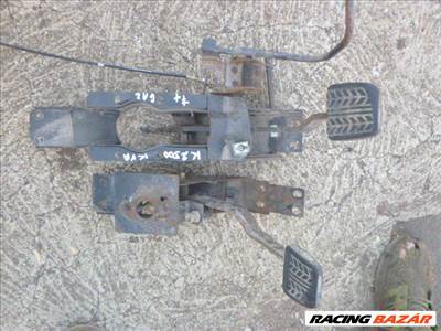 Kia K2700 pedálsor 