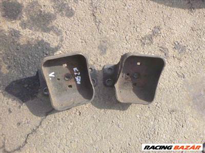 Kia K2700 váltótartó 