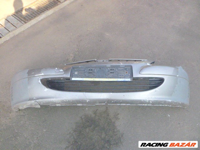 Peugeot 307 első sérült lökhárító  7. kép