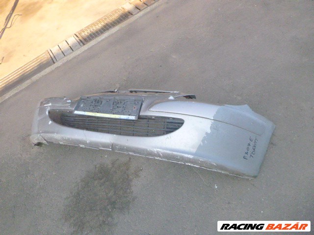 Peugeot 307 első sérült lökhárító  1. kép