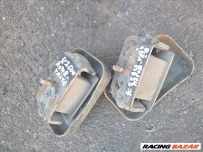 Kia K2700 MOTOR-VÁLTÓ tartóbak   