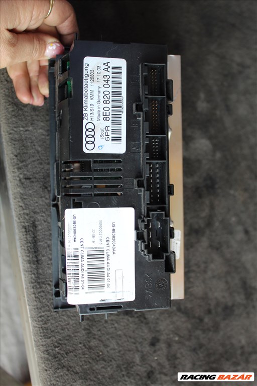 Audi A4 (B6) 2001-2004 klímavezérlő panel  8e0820043aa 2. kép