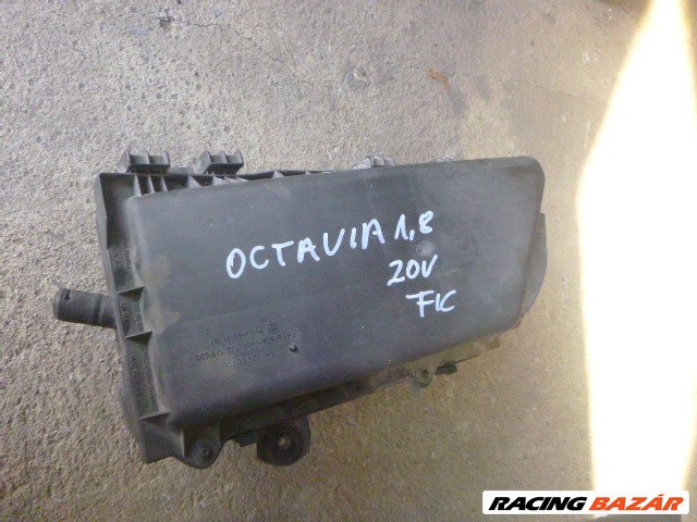 Skoda Octavia (1st gen) 2000, 1,8, 20V levegőszűrőház levegőcsővel 1J0129607L 10. kép