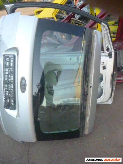 Ford C-Max Mk1 2006 EZÜST CSOMAGTÉRAJTÓ ÜVEGGEL 6. kép