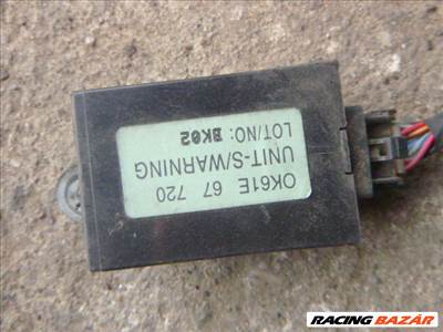 Kia K2700 relé modul csatlakozóval OK 61E67720 ok61e67720