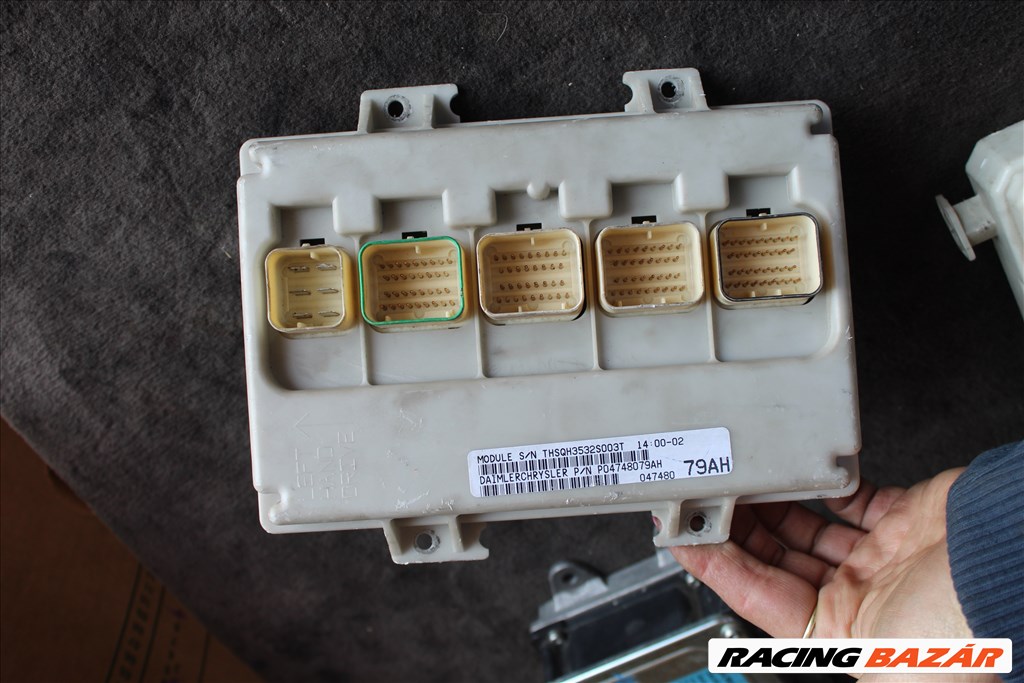 Chrysler Voyager 2.5 CRDI 2001-2004 komfort modul P04748079AH 2. kép