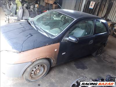 Opel Corsa C bontott alkatrészei