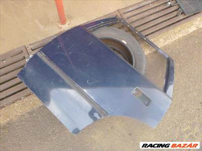 Suzuki Swift 1999 5 ajtós kék bal hátsó ajtó ( SZÍNKÓD NINCS )
