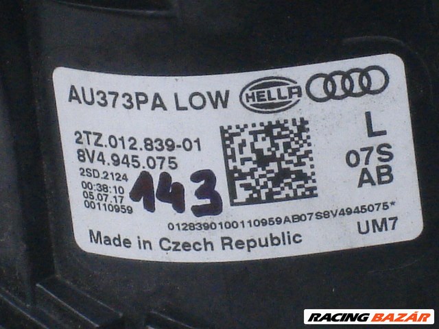 Audi A3 Sportback Facelift bal hátsó LED lámpa csomagtér  ajtó 8V9945075 2015-től 5. kép
