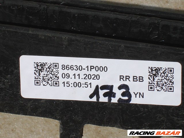 Kia Venga első lökhárító merevítő gerenda 86630-1P000 2009-től  5. kép
