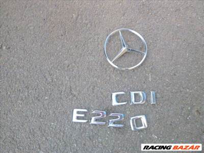Mercedes W 211 SEDAN csomagtérajtó embléma , felirat 
