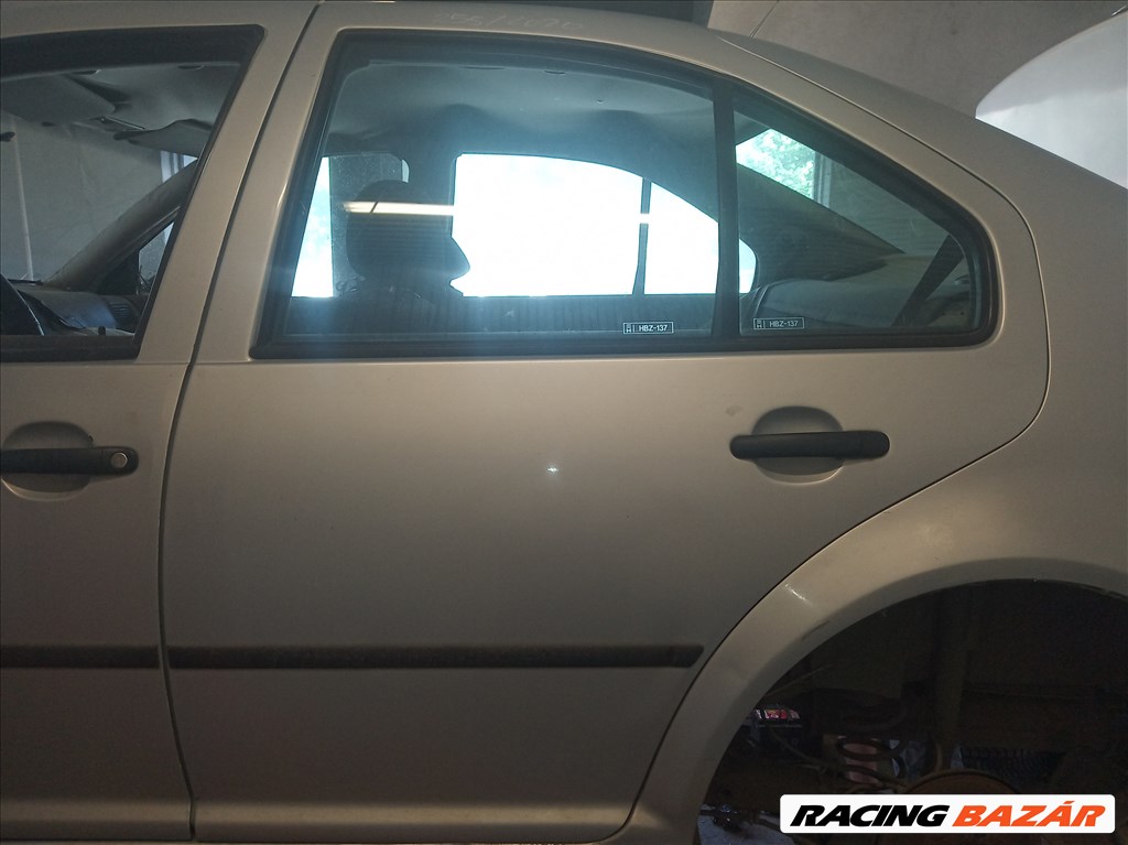 Volkswagen VW Bora bal hátsó ajtó üresen, több színben 2. kép
