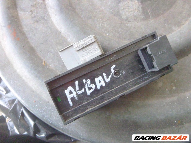 Audi A3 (8L) 4 ELEKTROMOS ablakemelő kapcsoló  4B0959851 2. kép