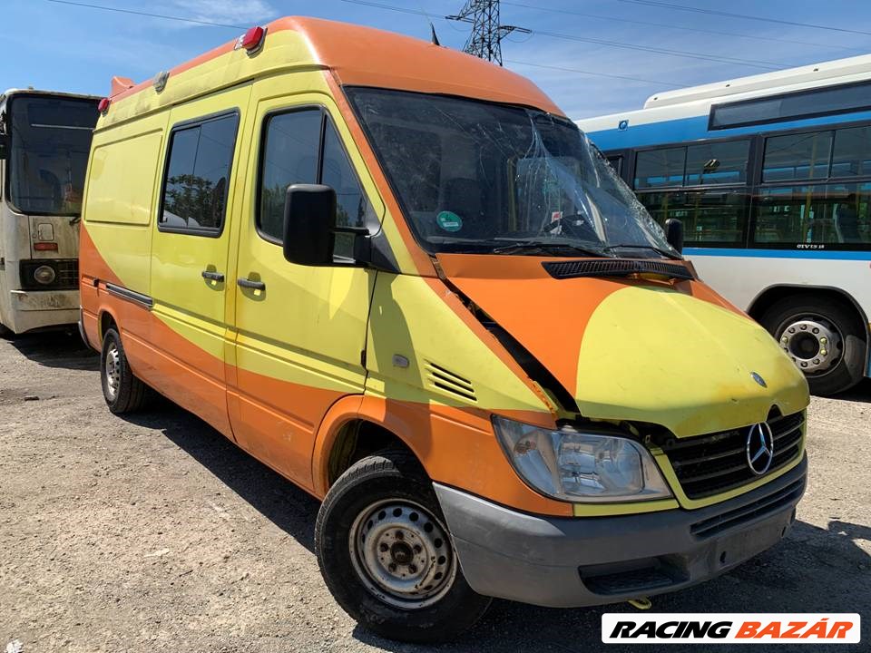 Mercedes Sprinter bontott alkatrészei 1. kép