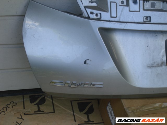 Honda Civic csomagtérajtó betét 74890-TV0 2015-től  3. kép